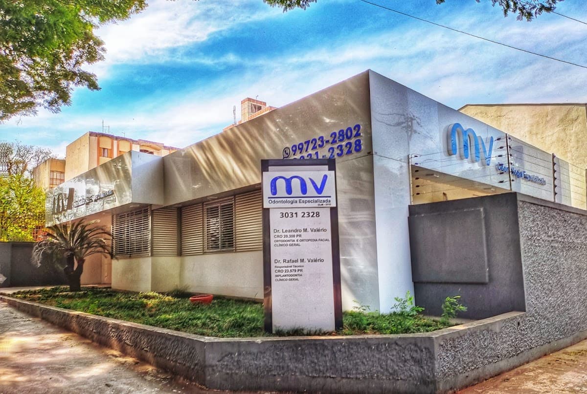 Equipe de dentistas experientes